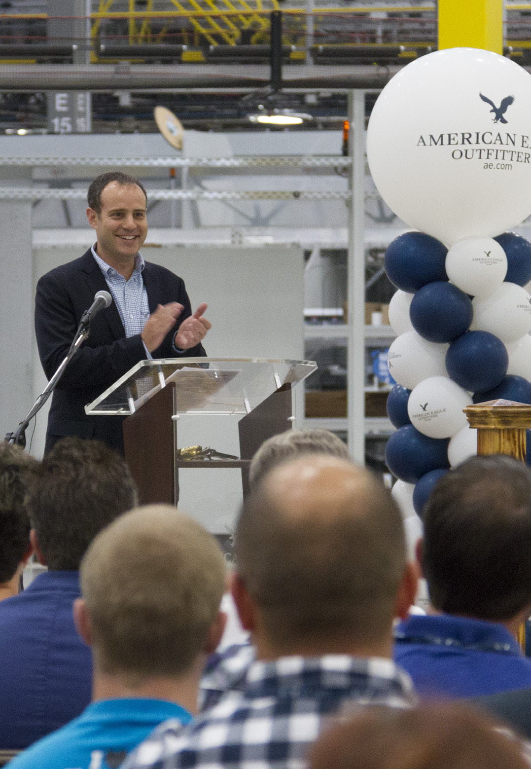 American Eagle Outfitters opens its distribution center